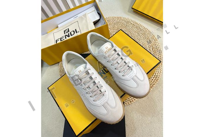 �ҵ� ���� ����Ŀ��  YIBU1671
