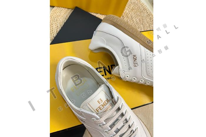 �ҵ� ���� ����Ŀ��  YIBU1671