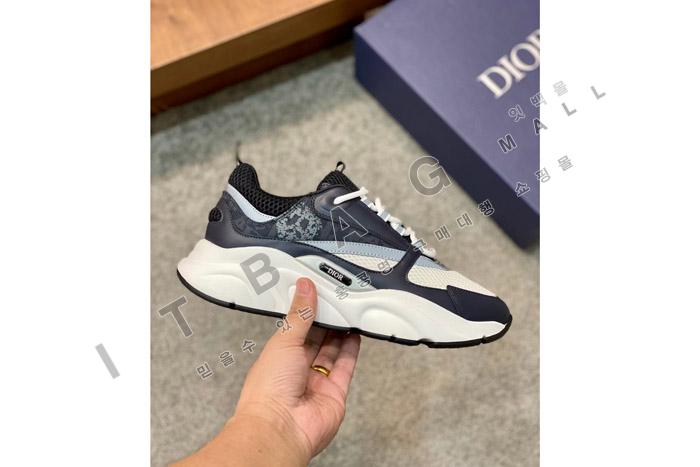 ��� MYB6495-3