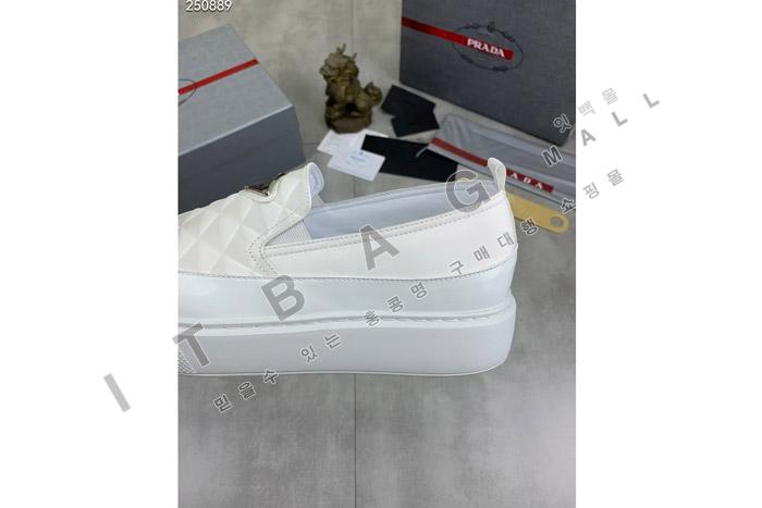 ����� ���� ����  MYB6497-1