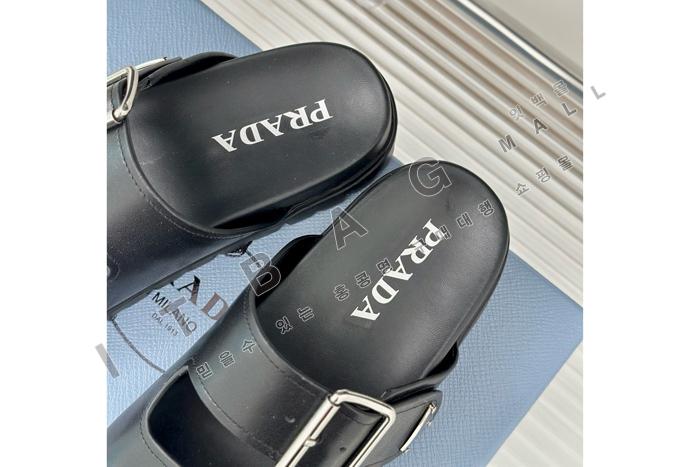 ����� ����  ������   YIBU1679