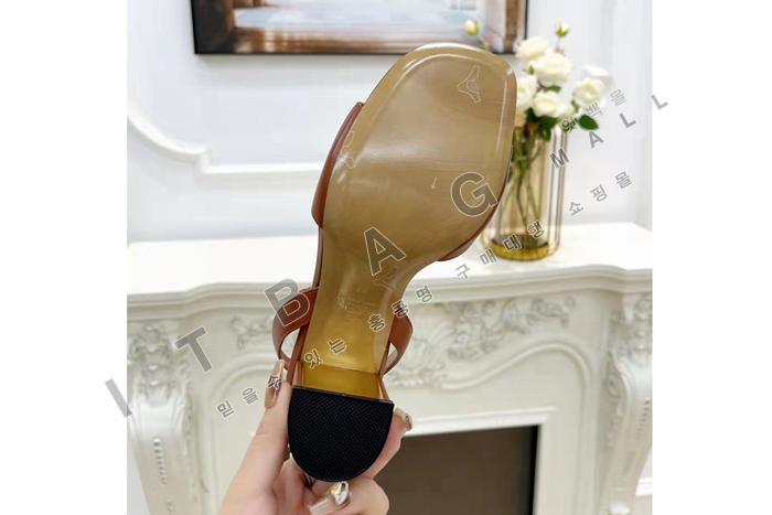 �߷�Ƽ�� ����ٴ� V�ΰ� �� ����  YIBU1680-2     7CM
