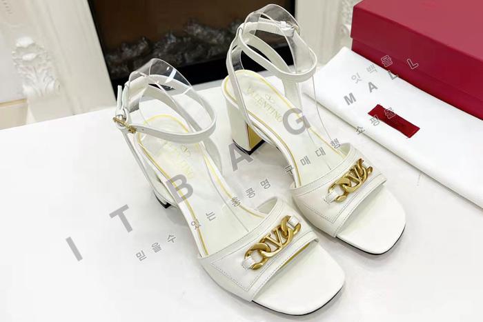 �߷�Ƽ�� ����ٴ� V�ΰ� �� ����  YIBU1680-3     7CM