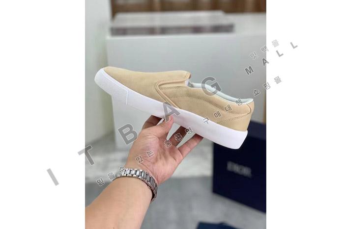 ��� ������ ����Ŀ��  YF9379
