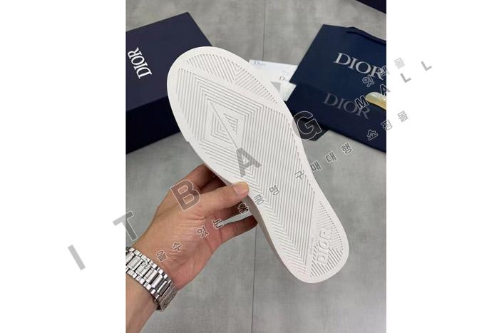��� ������ ����Ŀ��  YF9379