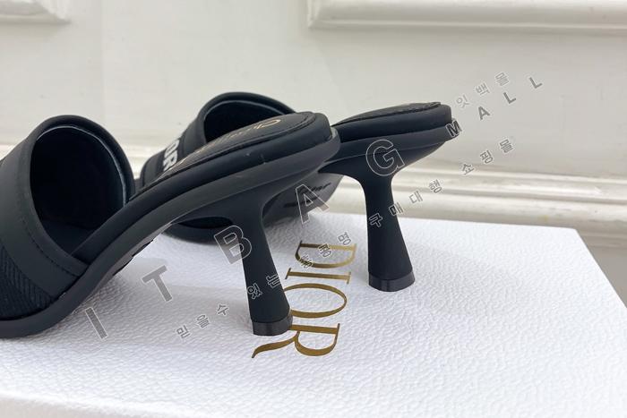 ��� �� ����  YIBU1693-2    (2����)