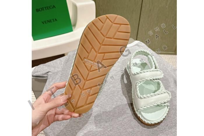 ���װ�����Ÿ �� �÷� ����   YIBU1702