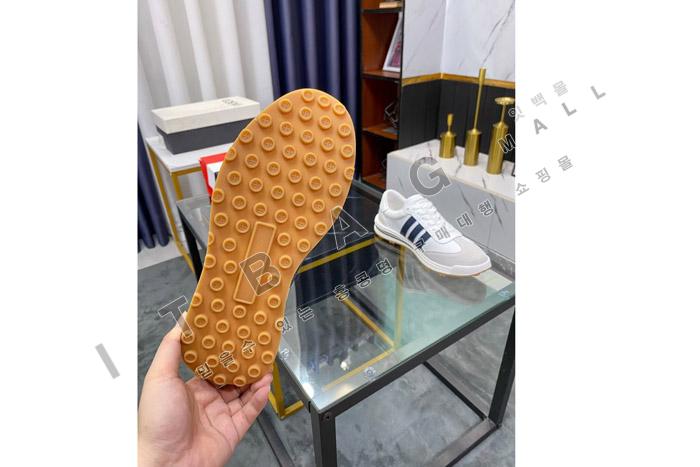 �� ���� ���� ����Ŀ��  MYB4943