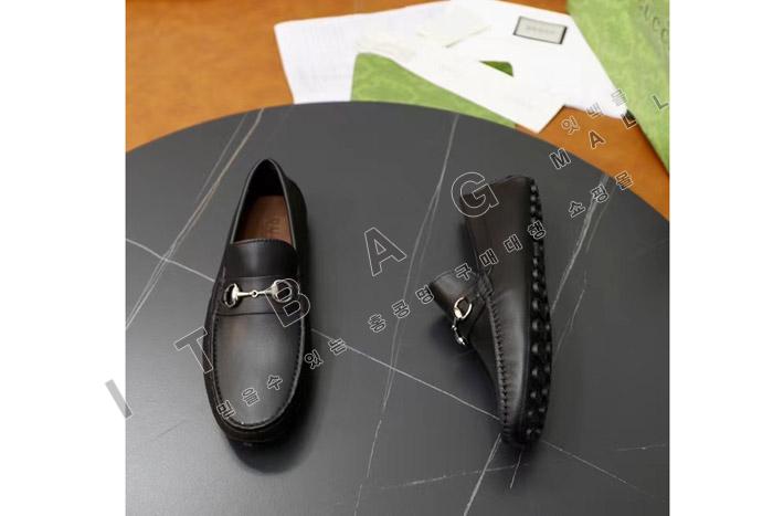 ���� ���� ��ī�� ����  YF4944