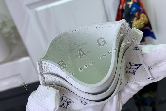 ���̺��� ���� ī�� Ȧ��  M83700-1