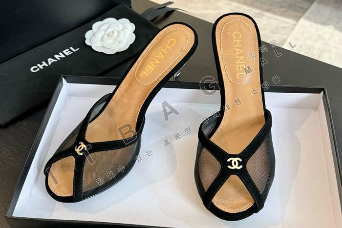���� �� ����   YIBU1712