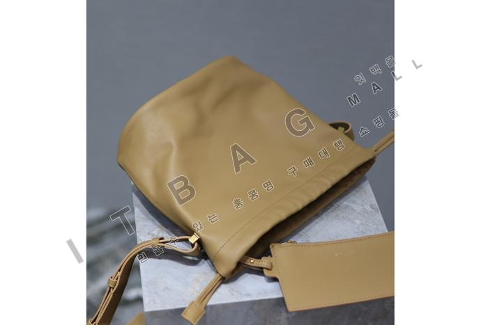 �Ի��ζ� ������� ��ο콺Ʈ�� ��Ŷ�� 710261-1