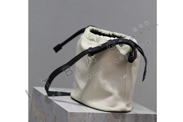�Ի��ζ� ������� ��ο콺Ʈ�� ��Ŷ�� 710261-3