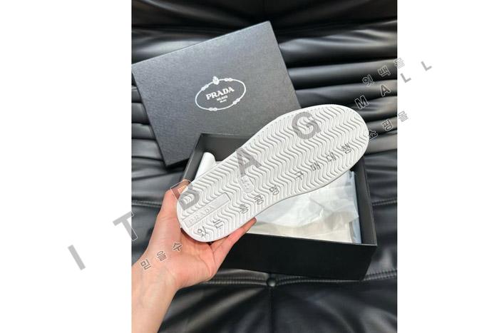 ����� ���� ����Ŀ�� MYB9811