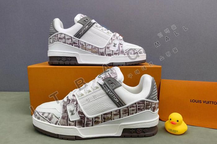 ���̺��� Ʈ���̳� ����Ŀ�� SP5672   ��������