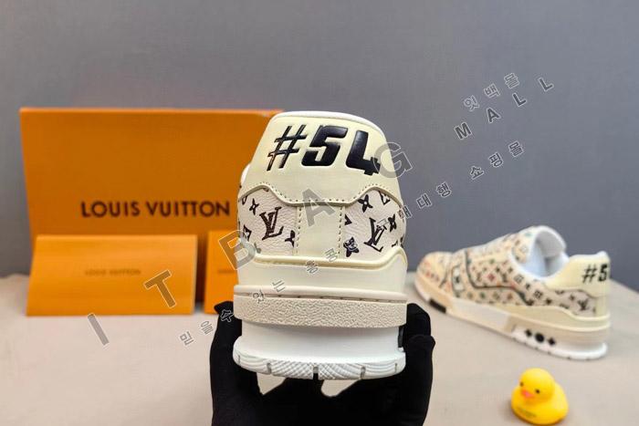 ���̺��� Ʈ���̳� ����Ŀ��  SP5673-1   ��������