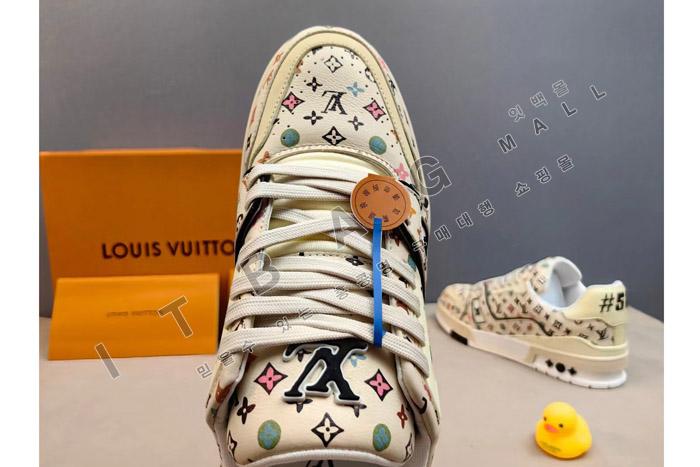 ���̺��� Ʈ���̳� ����Ŀ��  SP5673-1   ��������