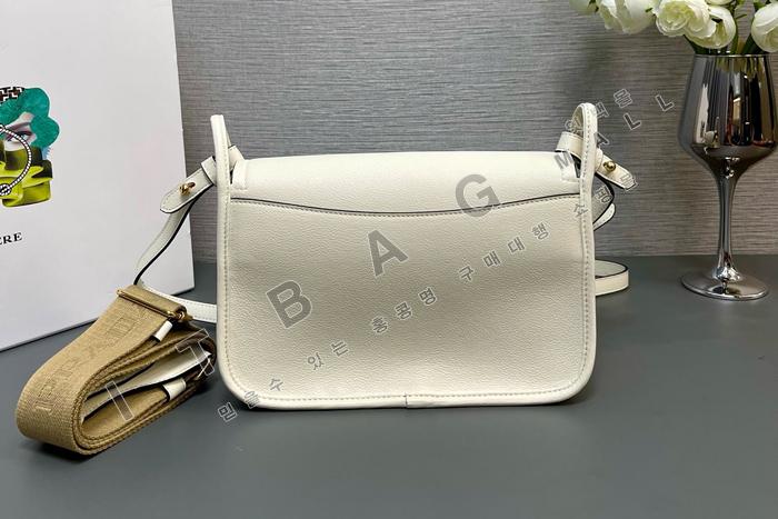 ����� ũ�ν� ����� 1BD372-3