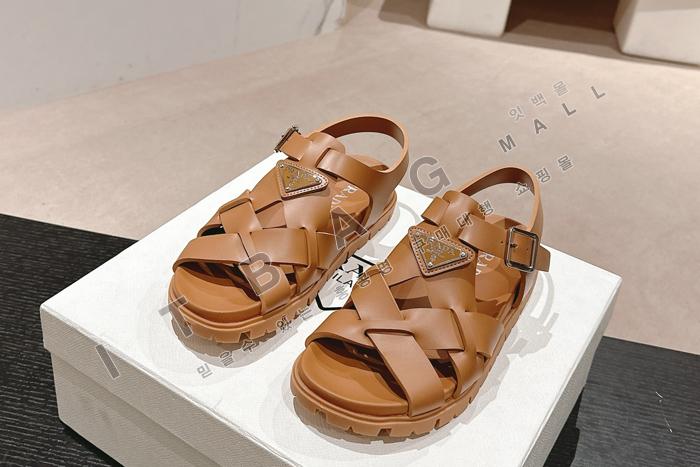 ����� ���� ����   YIBU1720