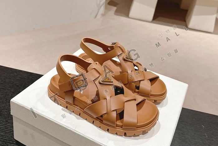 ����� ���� ����   YIBU1720