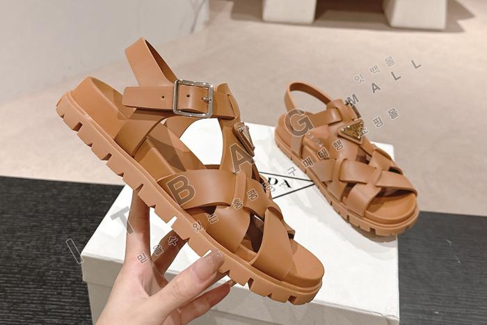 ����� ���� ����   YIBU1720