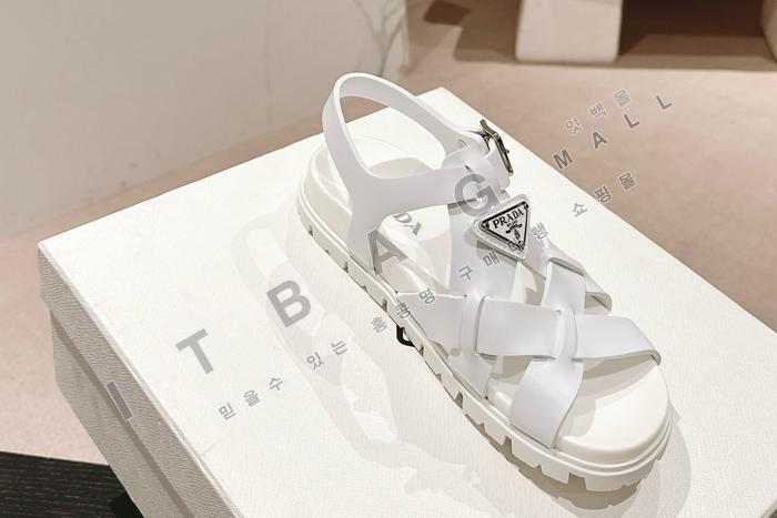����� ���� ����   YIBU1720-3