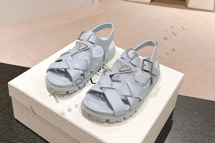 ����� ���� ����   YIBU1720-4