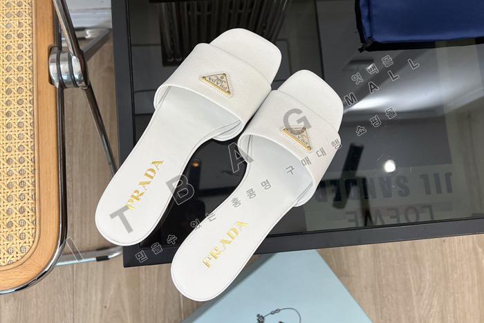 ����� ����  YF4570   3CM