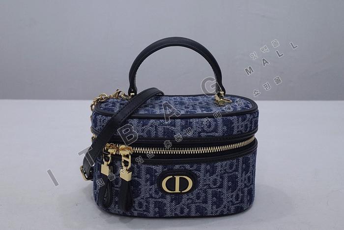 ��� 30 Montaigne �̴� ����Ƽ ���̽�  DR9103  24/�Ż�