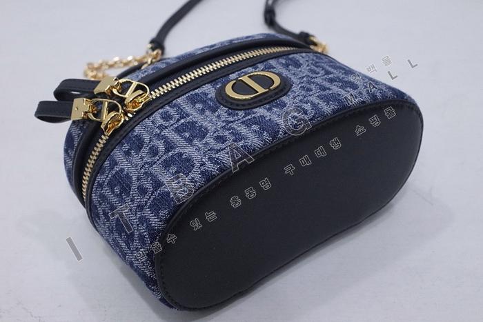 ��� 30 Montaigne �̴� ����Ƽ ���̽�  DR9103  24/�Ż�