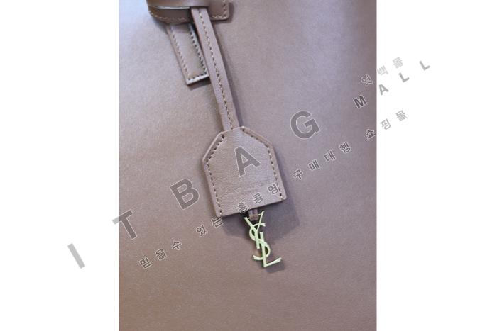 �Ի��ζ� �뽺��콺  ���۹� 600306-4