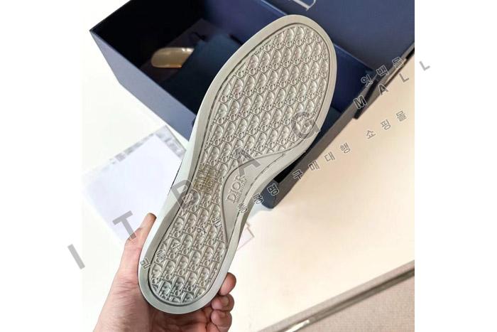 ���  ���� ����  YF9618