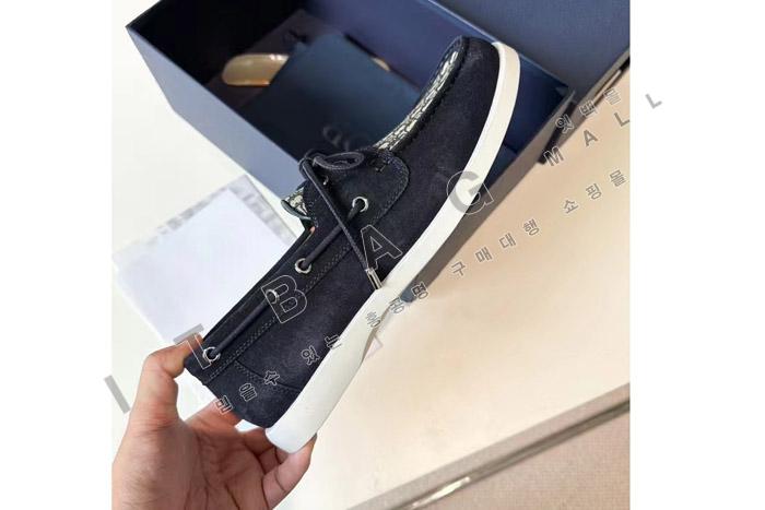 ���  ���� ����  YF9618