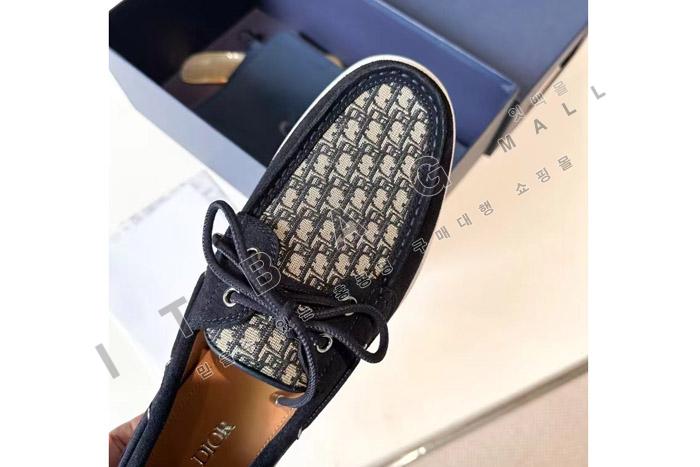 ���  ���� ����  YF9618