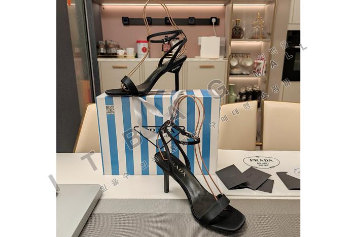 �����  ������ ���� YIBU1768       9CM