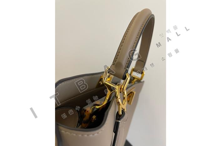 �ҵ� ��ī�� ���̾��� �ڶ��  FD2195
