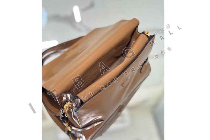 ����� �ﰢ�ΰ� �÷� ����� 1BD082-1