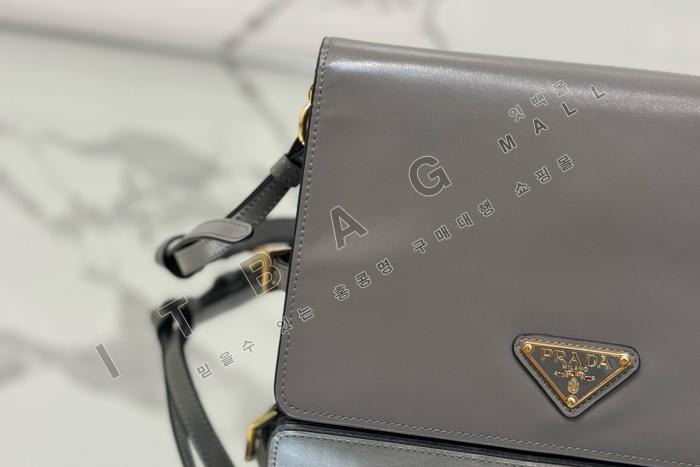 ����� �ﰢ�ΰ� �÷� ����� 1BD082-2