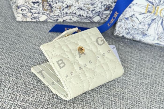 ��� ī�� �ܵ����� ī������  A82368-3