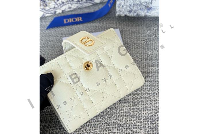 ��� ī�� �ܵ����� ī������  A82368-3