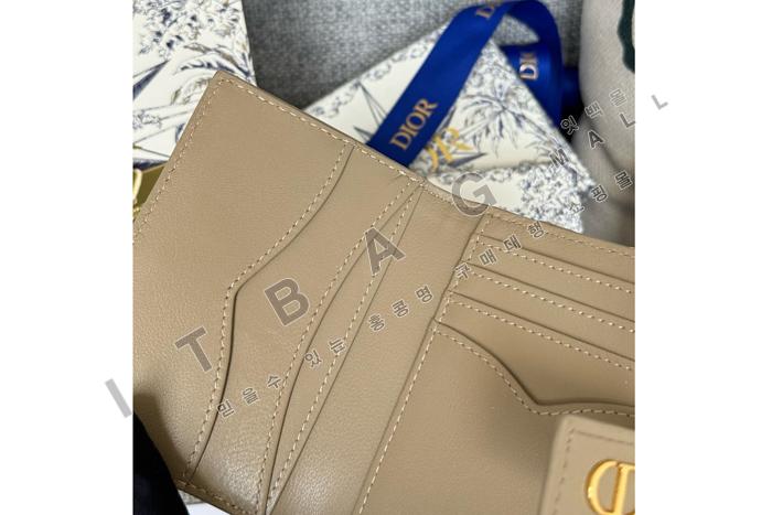 ��� ī�� �ܵ����� ī������  A82368-9