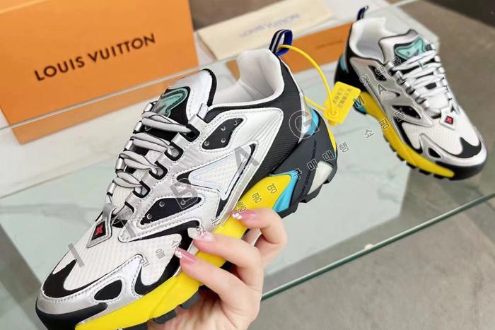 ���̺��� ���� ��ƽ ���� ����Ŀ��  SH4881-1