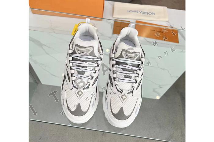 ���̺��� ���� ��ƽ ���� ����Ŀ��  SH4881-3
