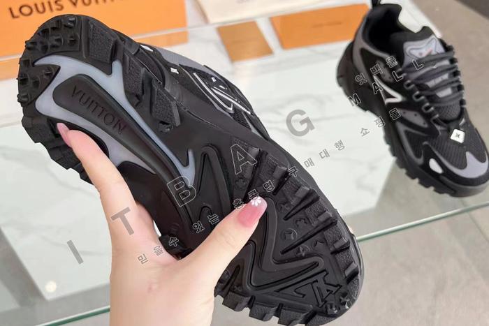 ���̺��� ���� ��ƽ ���� ����Ŀ��  SH4881-4