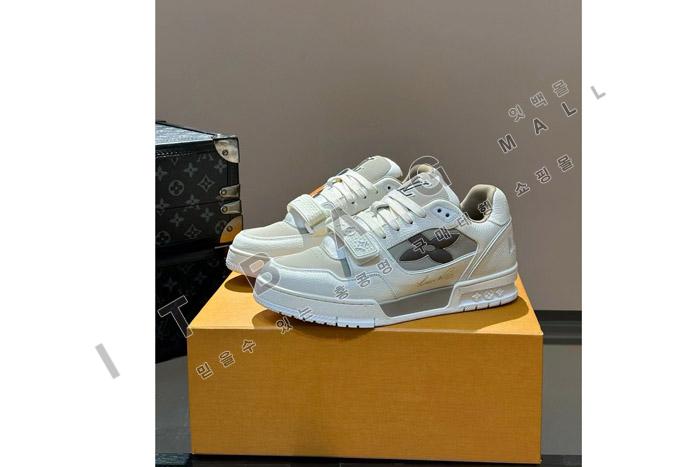 ���̺��� Ʈ���̳� ����Ŀ�� SP2044-1