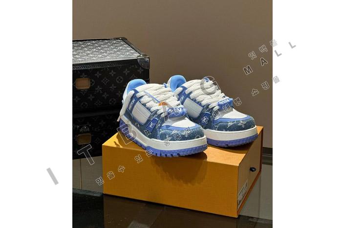 ���̺��� Ʈ���̳� �ƽ� ����Ŀ�� SP2045