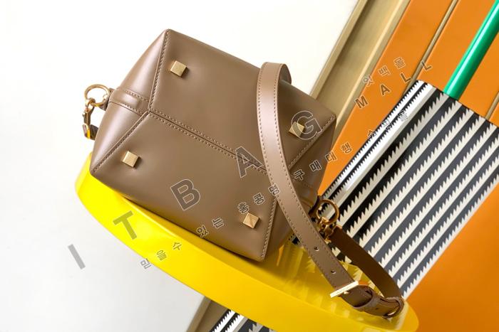 �Ի��ζ� LE 37 ���� ��Ŷ�� 749036-7