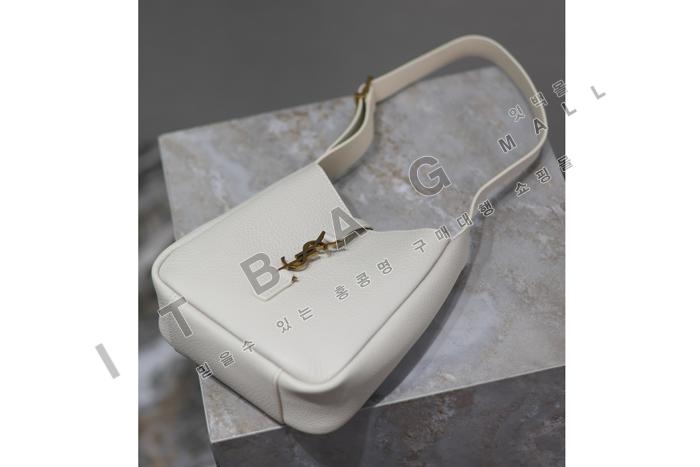 �Ի��ζ� LE 5 À 7 ���̺�� 809461-1