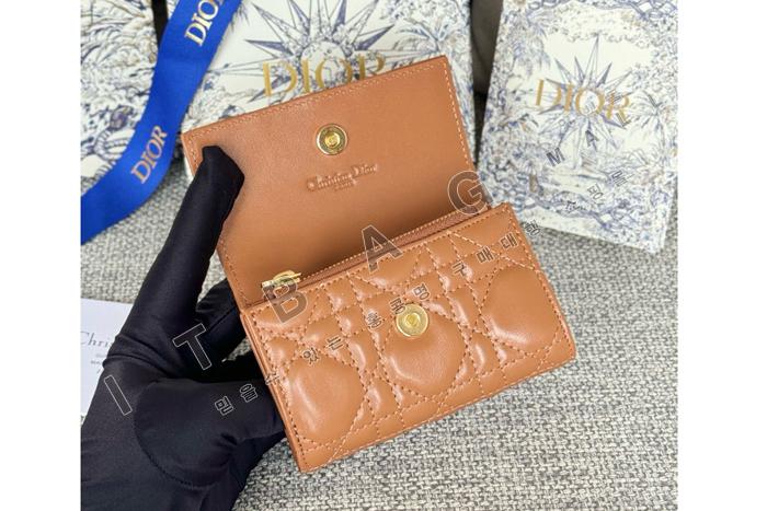��� My Glycine ����   A82369-5