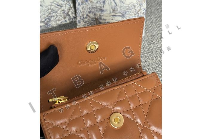 ��� My Glycine ����   A82369-5